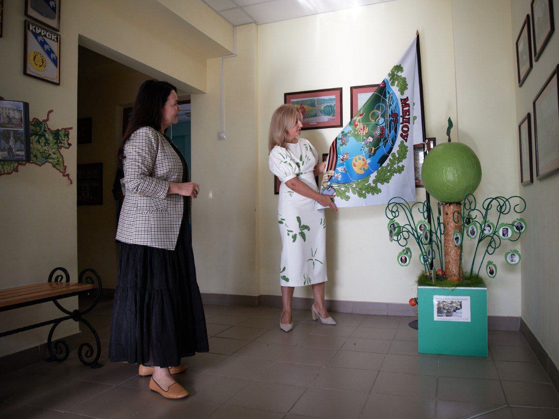 Сегодня с заместителем главы администрации города Натальей Пархоменко состоялись первые «Разговоры о важном с дошкольниками» в детском саду №87.