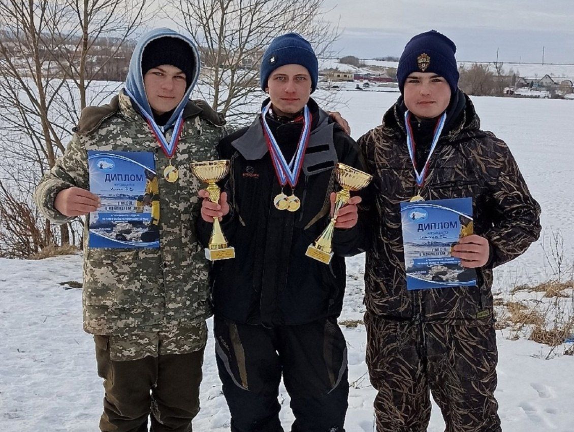 Воспитанники «Отряда Ерш» Курского ГАУ заняли 1 командное место на чемпионате по рыболовному спорту.