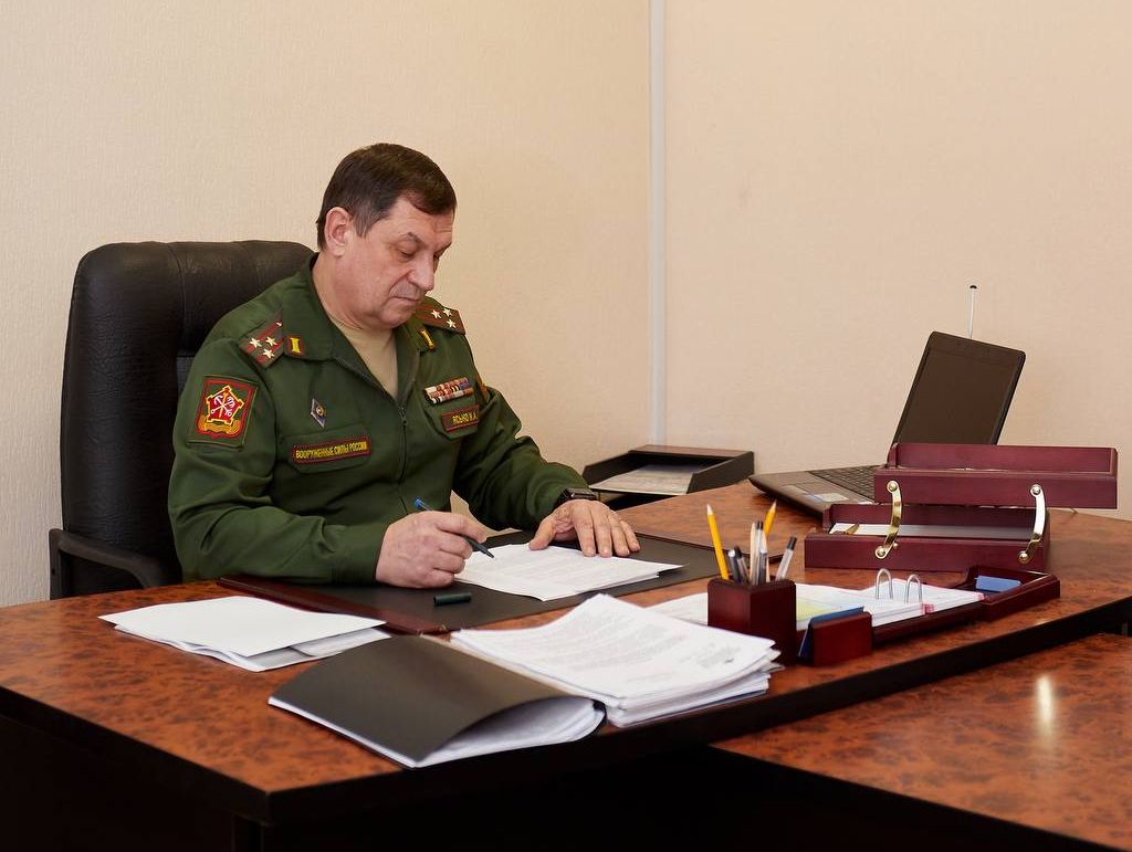 В Курске продолжается формирование армейского резерва. Об этом рассказал военный комиссар Центрального и Сеймского округов областного центра Игорь Ясько.