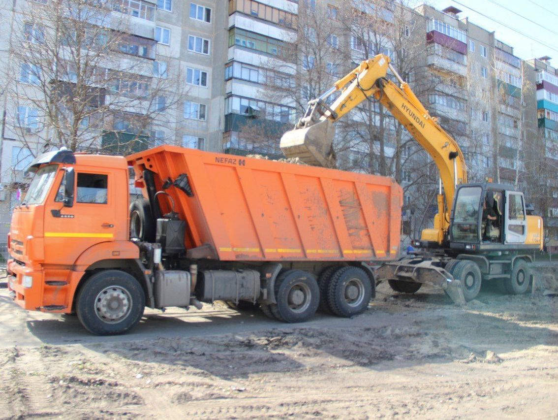 «Квадра» продолжает реконструкцию тепломагистрали на улице Орловской.