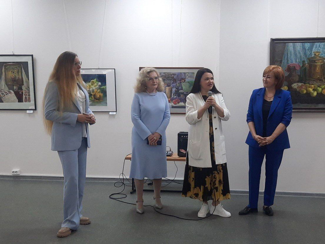 В Курском государственном университете открылась выставка «Этнонатюрморт» в память о Николае Шабанове.