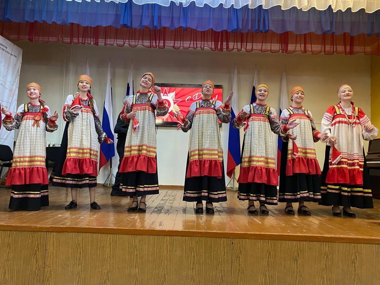 В военном госпитале Курска состоялся праздничный концерт «Весна Победы».