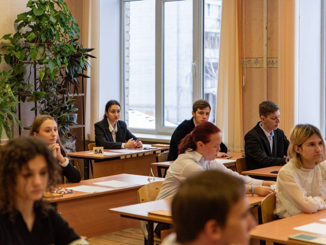 15 мая одиннадцатиклассники Курска примут участие во всероссийском тренировочном экзамене по ряду предметов.