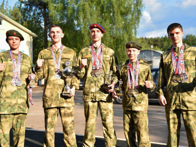 Команда Курской области стала победителем X всероссийского турнира "Юный Витязь" по стрельбе из пневматического пистолета.