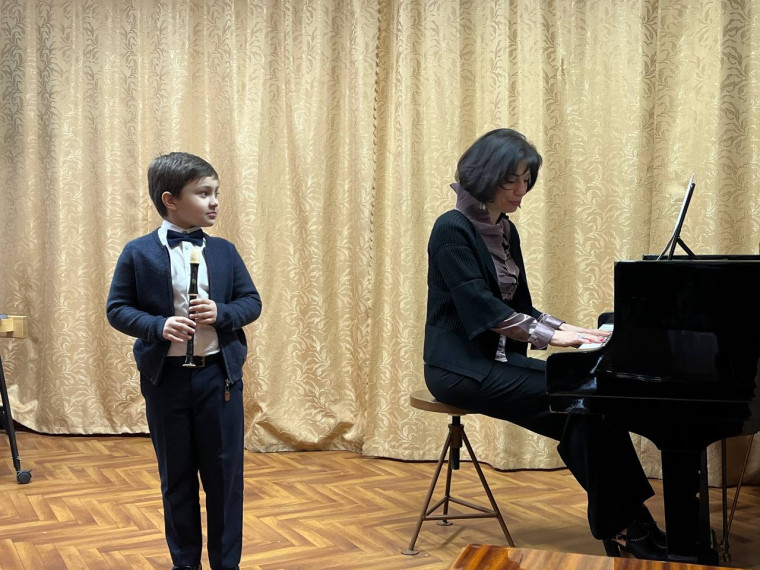 В детской школе искусств № 2 имени И.П. Гринева стартовал десятый городской конкурс исполнителей на духовых и ударных инструментах «Триумф».
