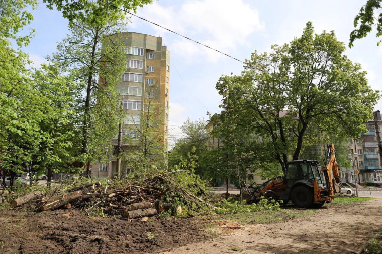 В Курске реализуют первый этап благоустройства парка Героев Гражданской войны.